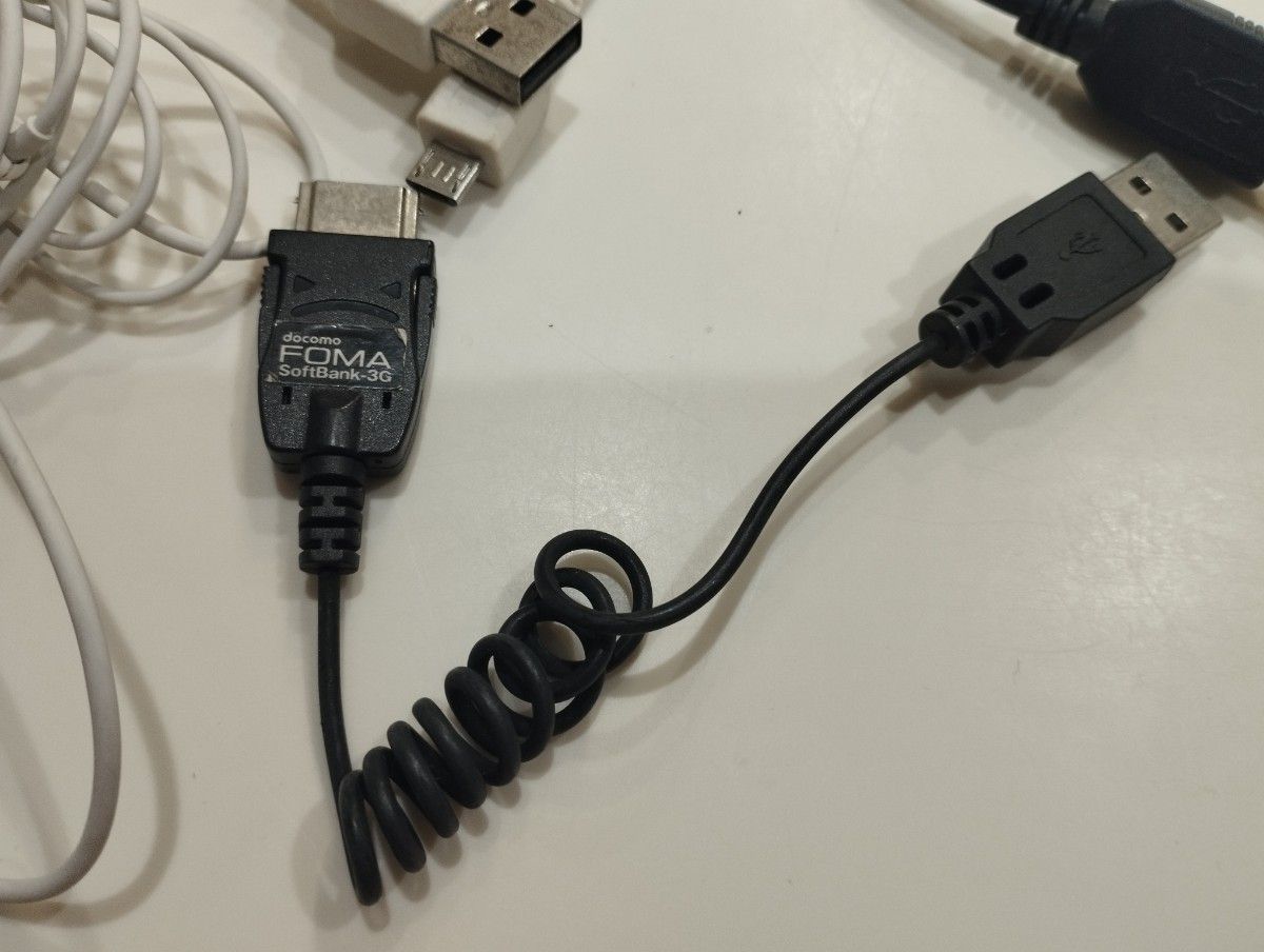 18Micro USB Type-B2.0　５本　FOMA充電ケーブル　イヤホン
