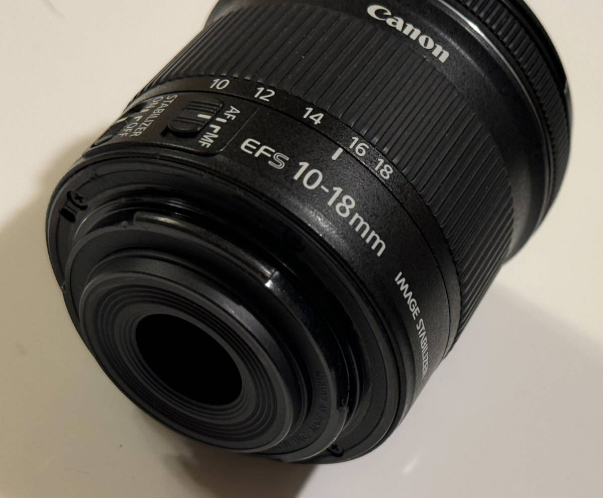 Sランク　Canon キャノン EFS 10-18mm IMAGE STABILIZER MACRO 0.22m/0.7ft 一眼 レンズ_画像1