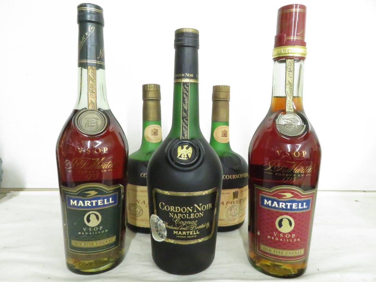 ☆☆未開栓　古酒　MARTELL マーテル コルドンノアール　ＶＳＯＰ　COURVOISIER　クルボアジェ　ナポレオン　計５本　700ｍｌ　40度_画像1