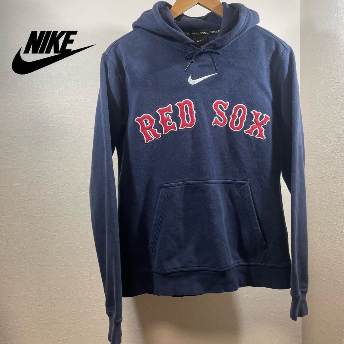 NIKE ナイキ パーカー M 刺繍ロゴ レッドソックス MLB センターロゴ