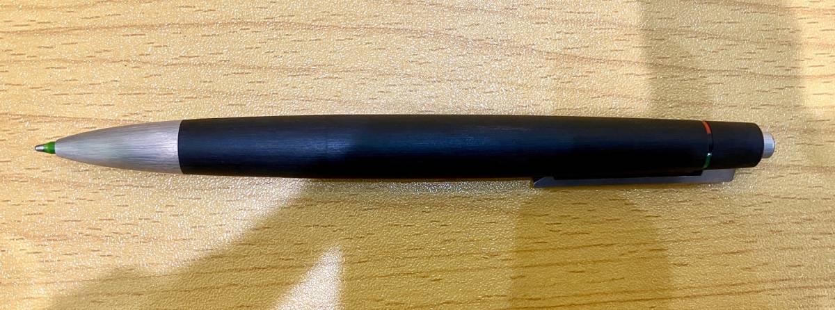 LAMY 2000 4色ボールペン 黒・赤・青・緑　箱付き◆5976_画像4