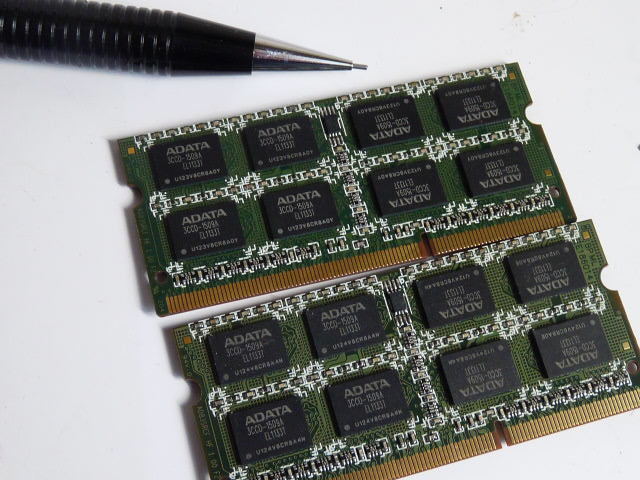 ADATA ノートPC用メモリ AD3S1333C4G9-2 ◆4GB×２枚 DDR3-1333*現状品_画像4