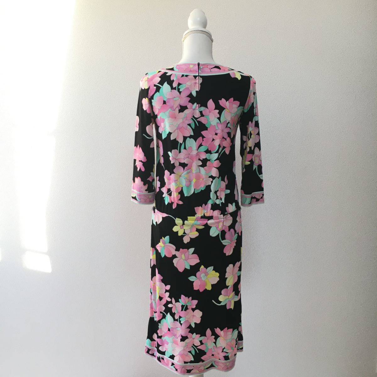 美品 LEONARD レオナール 近年 カンカン 花柄 ドレス ワンピース 美品 LEONARD レオナール 近年 カンカン 花柄 ドレス ワンピース