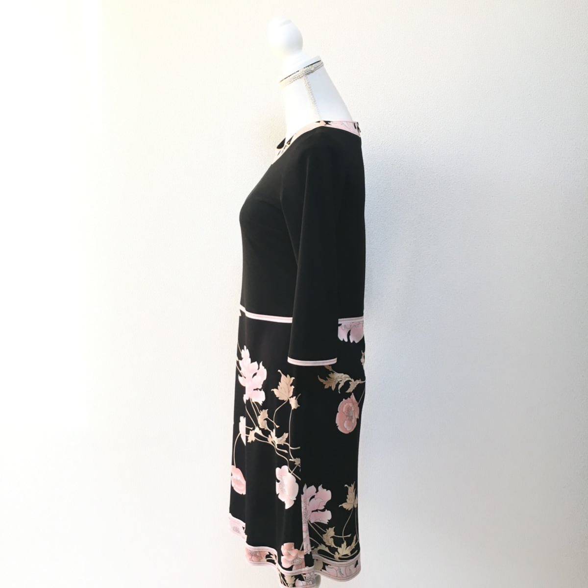 美品 LEONARD レオナール 美しい花柄 カンカン 近年 ワンピース 美品 LEONARD レオナール 美しい花柄 カンカン 近年 ワンピース