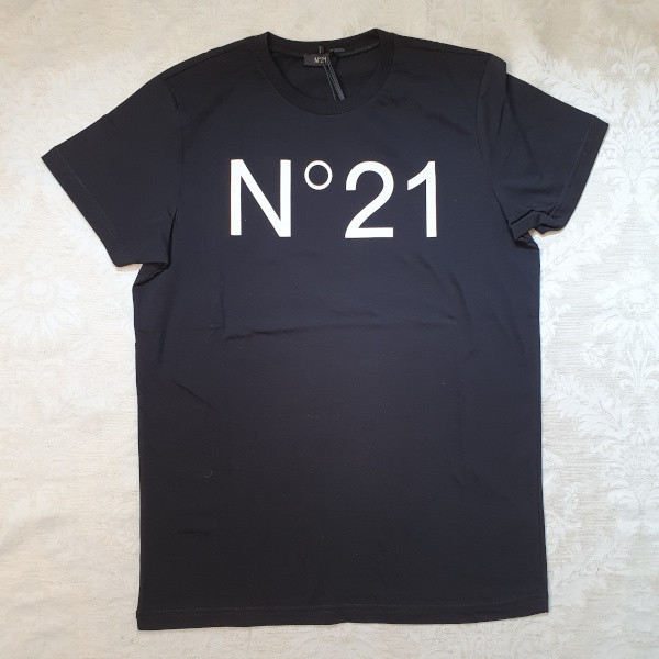 【新品・未使用】N°21 numero ventuno(ヌメロヴェントゥーノ)　 KIDS ロゴTシャツ 　ブラック　12Y　N21173N0153