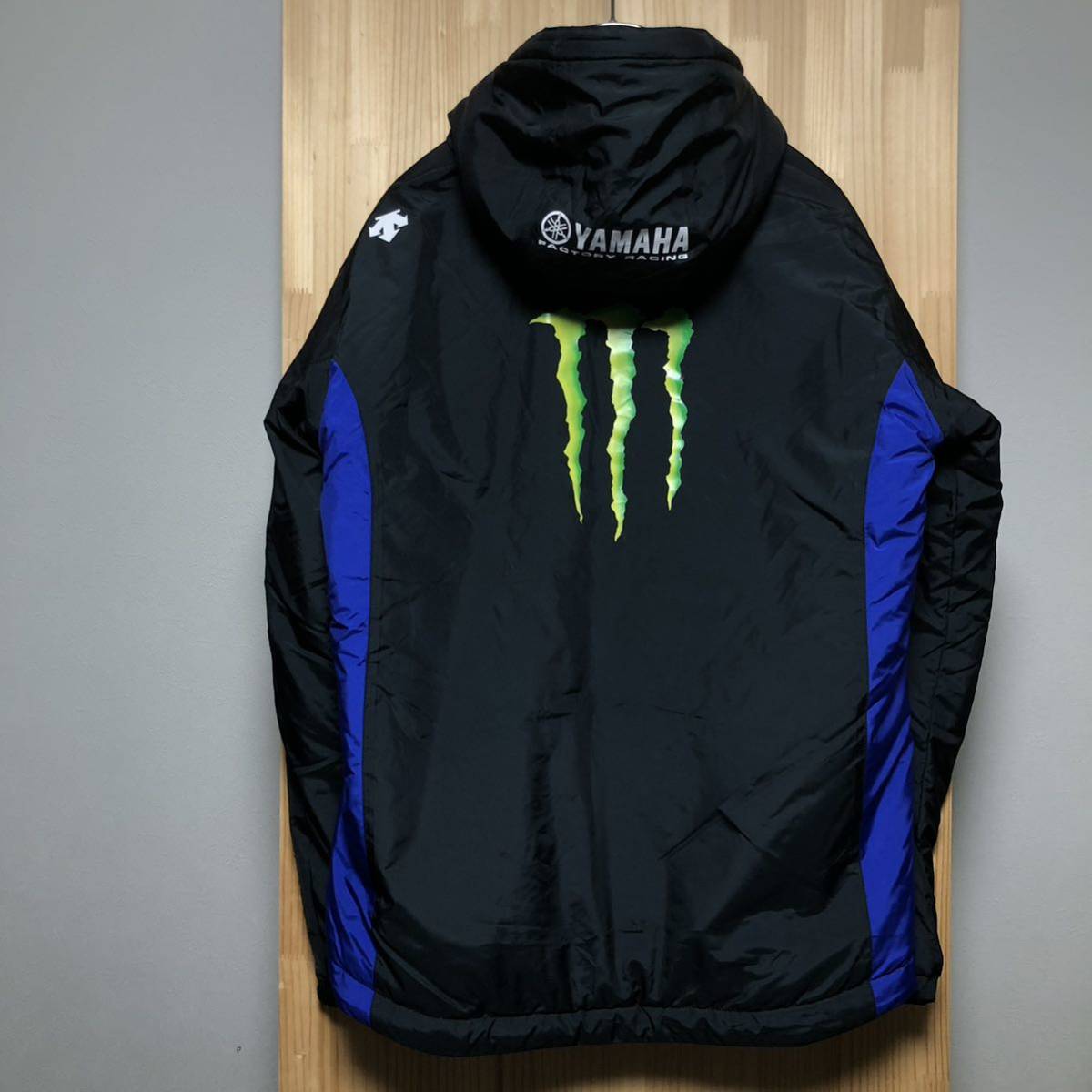 DESCENTE デサントYAMAHA ヤマハ レーシングジャケットブルゾン DESCENTE デサントYAMAHA ヤマハ レーシングジャケットブルゾン