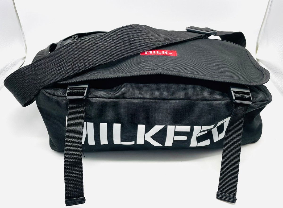  impact price![. road Basic model!][MILKFED. Milkfed / Logo ] messenger bag / shoulder bag / man and woman use / black /A2