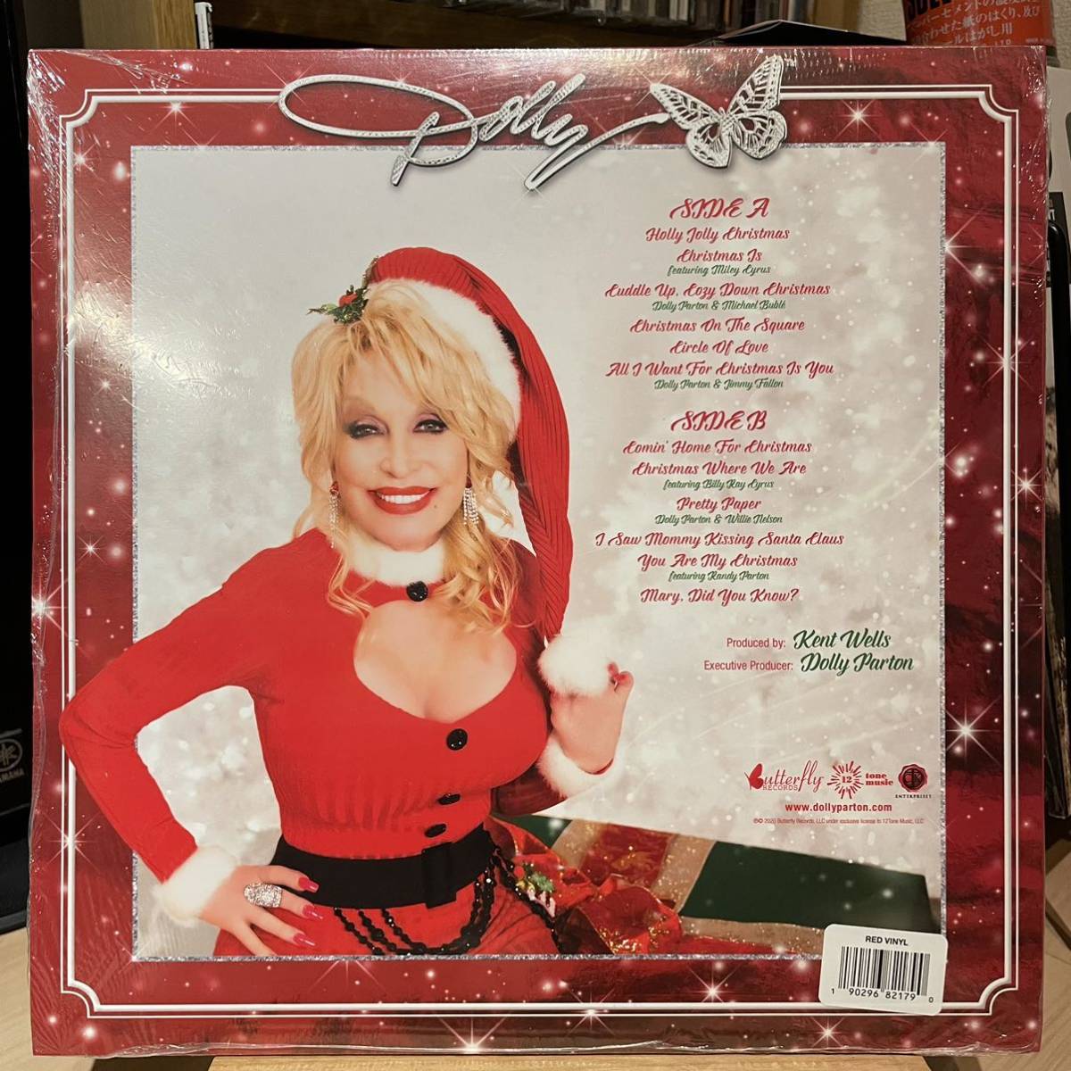 【新品未開封Red Vinyl】Dolly Parton A Holly Dolly Christmas (2020) Butterfly Records, 12Tone Music Willie Nelson参加_画像2