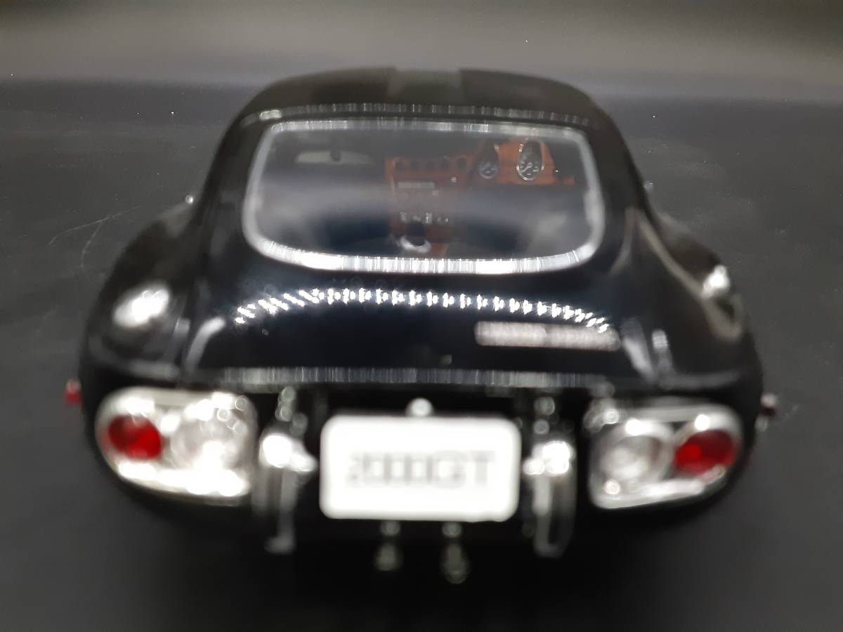 ta1203/16/35 中古品 TOYOTA 2000GT EBBRO Premium Collection 1/24 black_画像4