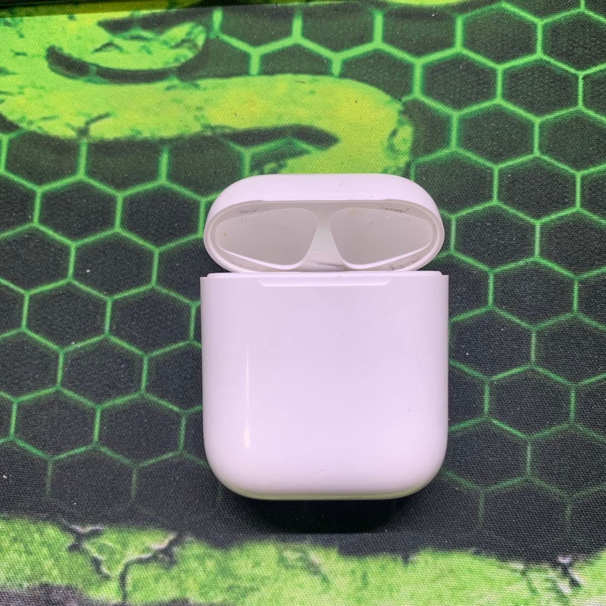 Apple AirPods 第2世代　充電ケース アップル 充電ケースのみ ワイヤレスイヤホン 充電ケース エアーポッズ 第二世代