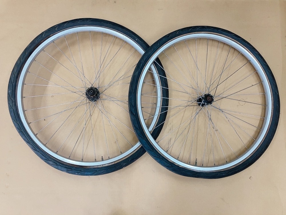 [中古品]SHIMANO DEORE LX ハブ 26インチ クリンチャー 前後ホイールセットの画像1