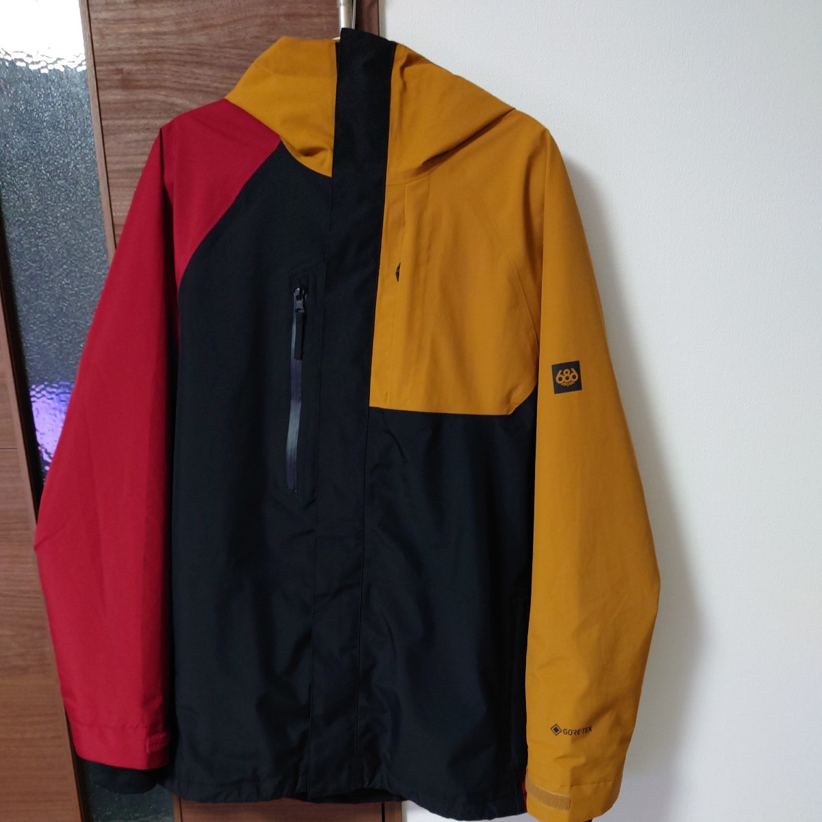 美品　686 GORE-TEX　スノーボードウェア　size　L　シックスエイトシックス　sixeightsix　ゴアテックス　スノボ　ジャケット_画像1