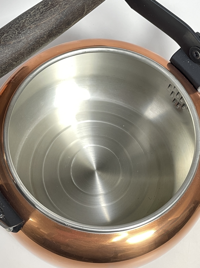 ● コレクター必見 未使用 銅製 鍋 両手鍋 ケトル ヤカン やかん 湯沸 ウッドハンドル 調理器具 元箱 tk455_画像4