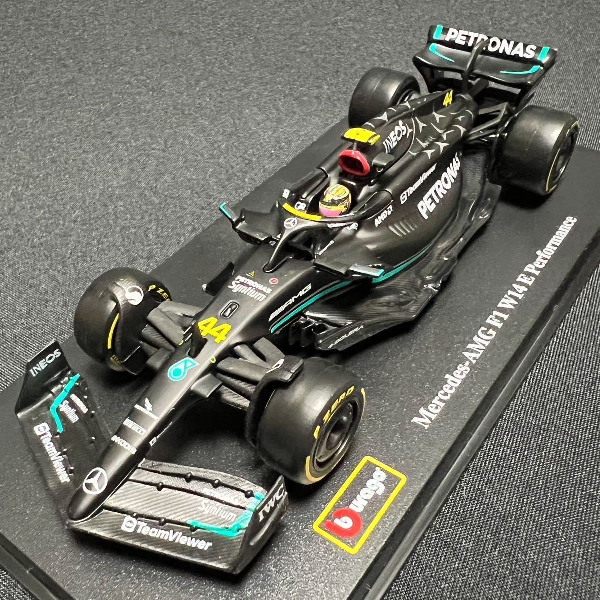 【44】 ブラーゴ F1 1:43 2023年 メルセデス-AMG W14 No.44 ルイス・ハミルトン ドライバー & 専用ケース付の画像2