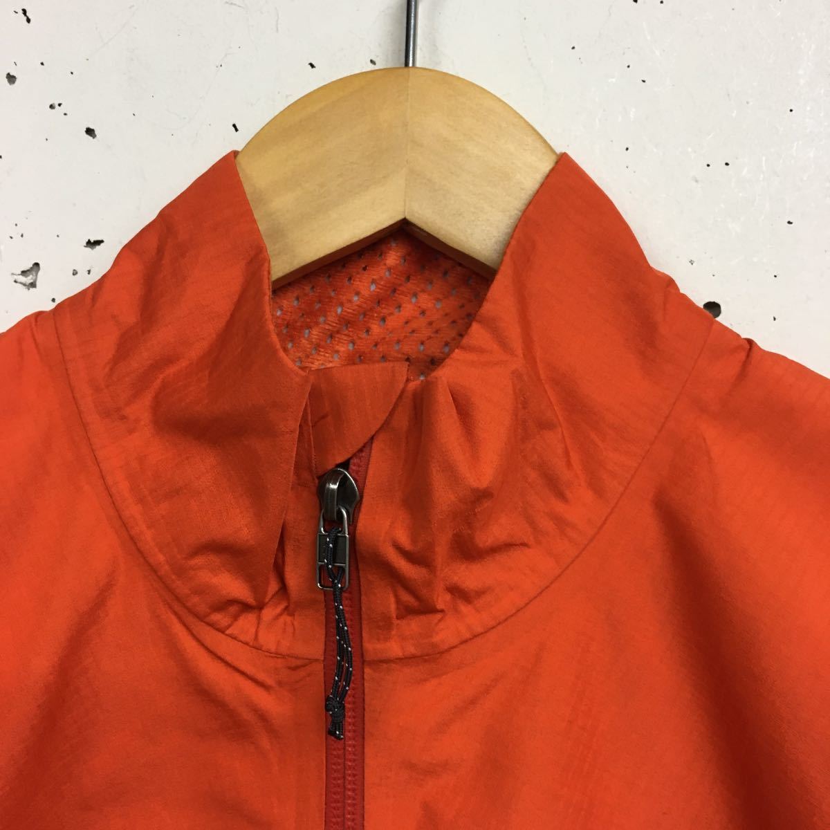 美品 patagonia パタゴニア M's Light Flyer GORE-TEX トレイルランニング 自転車 サイズXS FA12 オレンジ ジャケット ナイロン_画像3