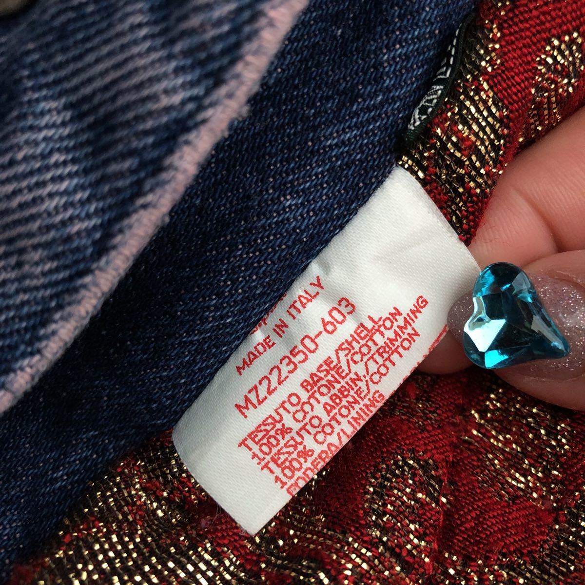 (k) GIANFRANCO FERRE JEANS ジャンブランコフェレ 中綿 イタリア製 金糸ドラゴン刺繍 ジャケット デニム_画像9