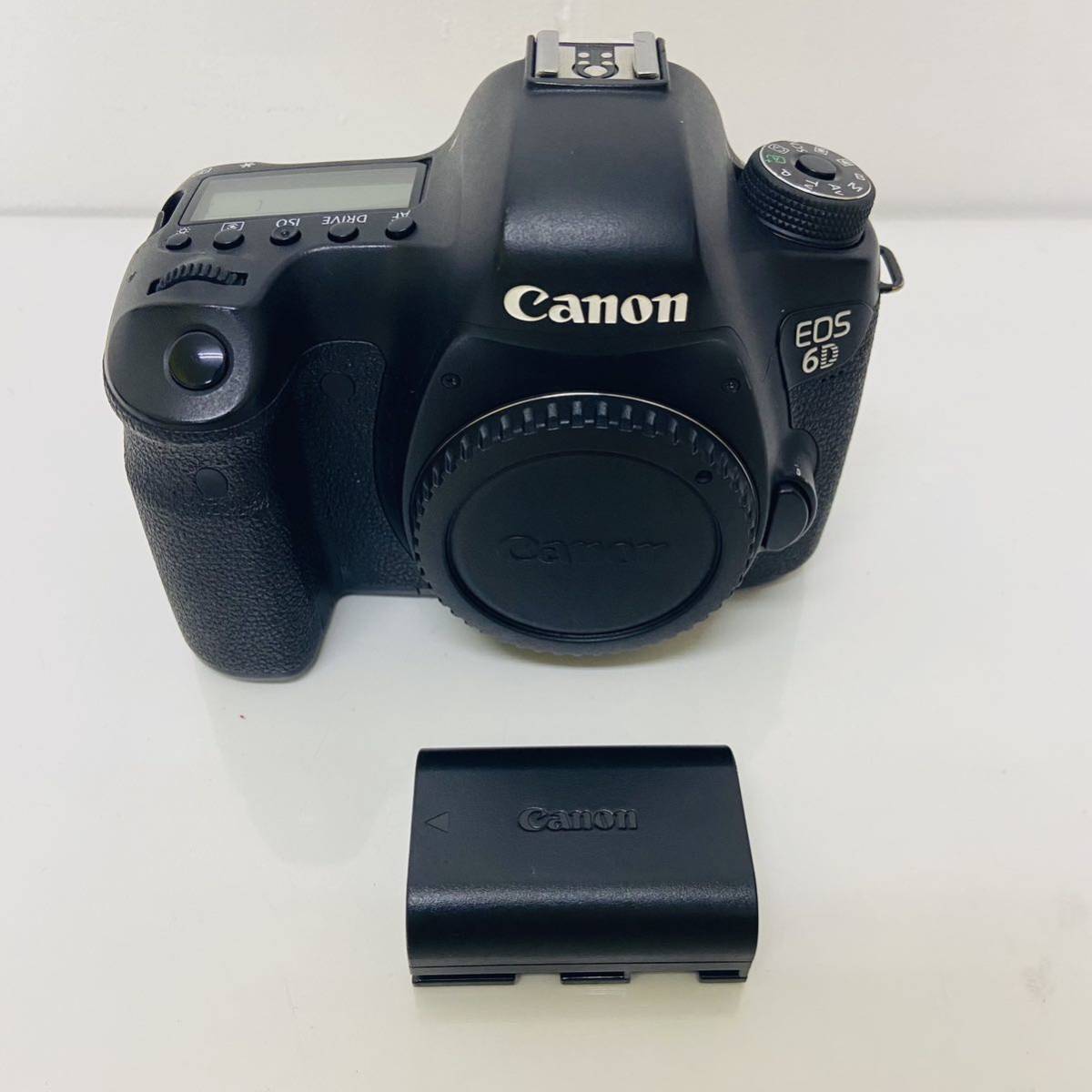 動作品　 Canon EOS 6D ボディ バッテリーのみ付属 シャッター回数36,308 i1607280サイズ発送　_画像1