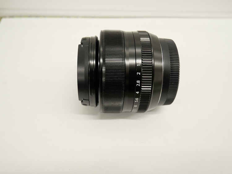 【ジャンク品】フジフィルム製/Xマウント対応ミラーレスカメラ用標準単焦点レンズ/XF35mmF1.4 R（5121458）_画像1