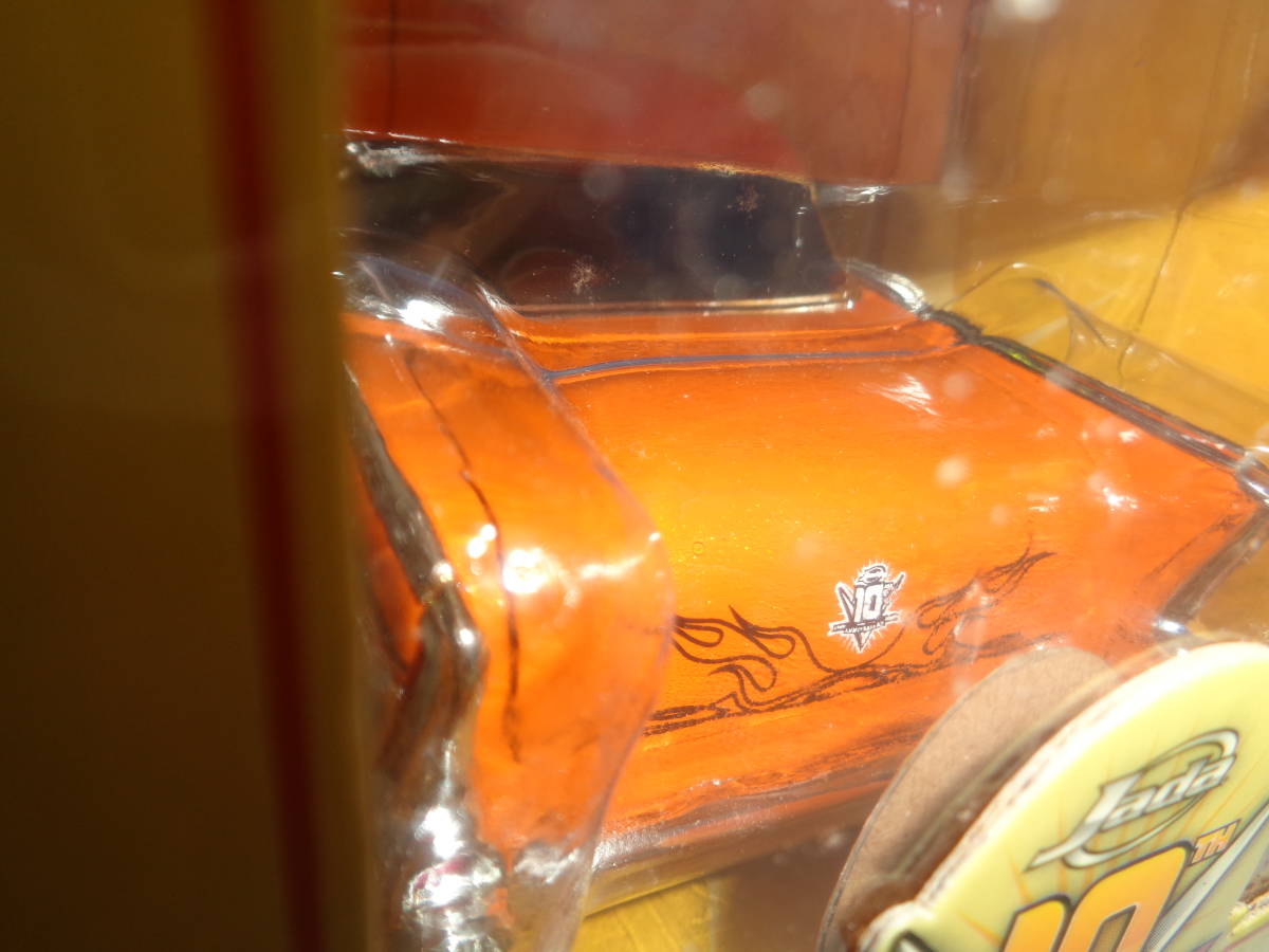 未開封保管品♪チョイ訳アリ　Jada社　1/24　10周年記念モデル　‘57　CHEVY シェビー　ミニカー　アニバーサリー