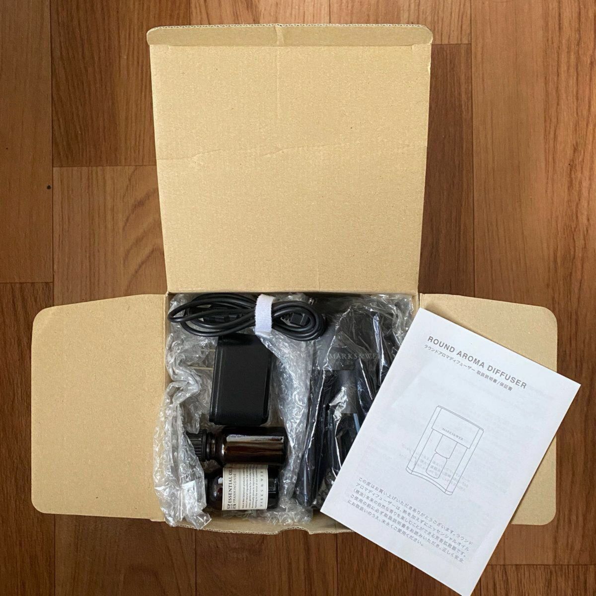 MARKS&WEB ラウンドアロマディフューザー アロマボトル1本付 MARKS&WEB ラウンドアロマディフューザー アロマボトル1本付