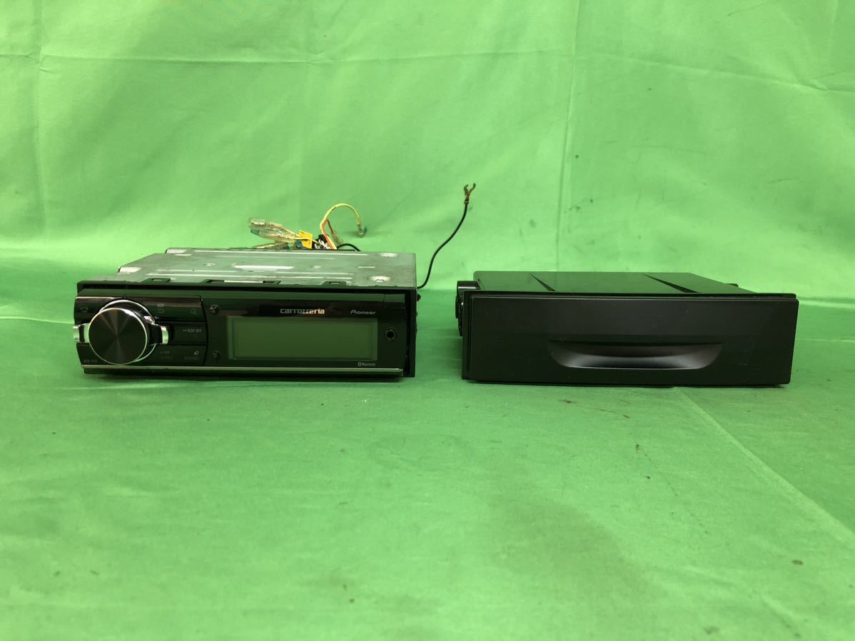 KL113 中古 カロッツェリア carrozzeria CDプレイヤー DEH-970 オーディオ CD/SD/USB/Bluetooth 小物入れ セット 動作保証の画像1