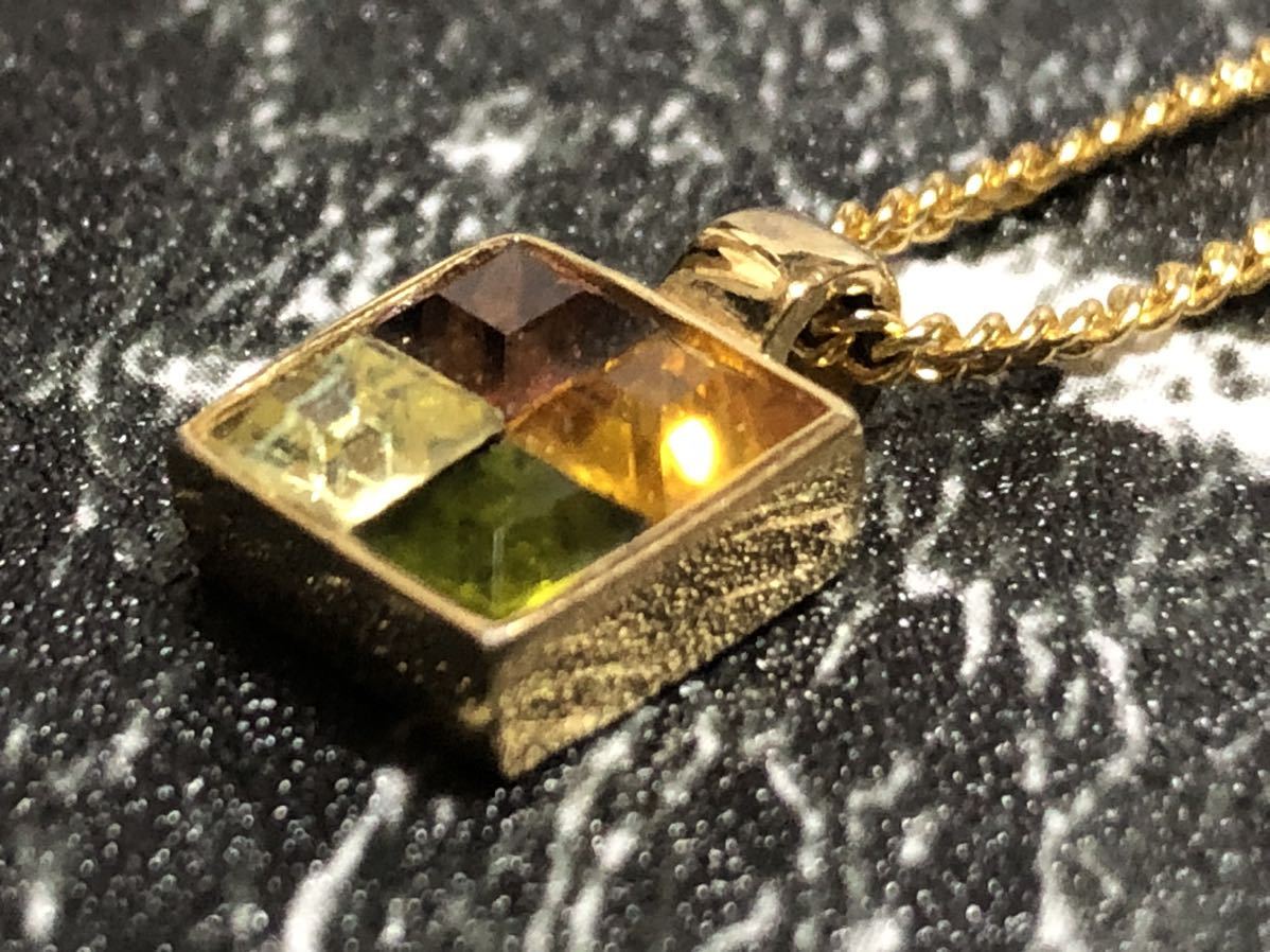 GIVENCHYji van si. color stone necklace Gold multicolor 