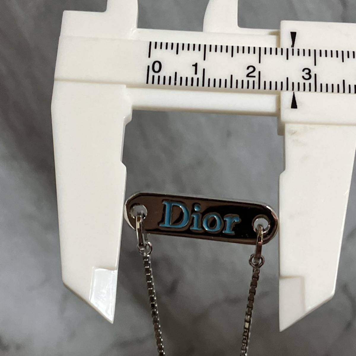 ws1980】良品 Dior ディオール ロゴ プレート 水色 ネックレス ws1980】良品 Dior ディオール ロゴ プレート 水色 ネックレス