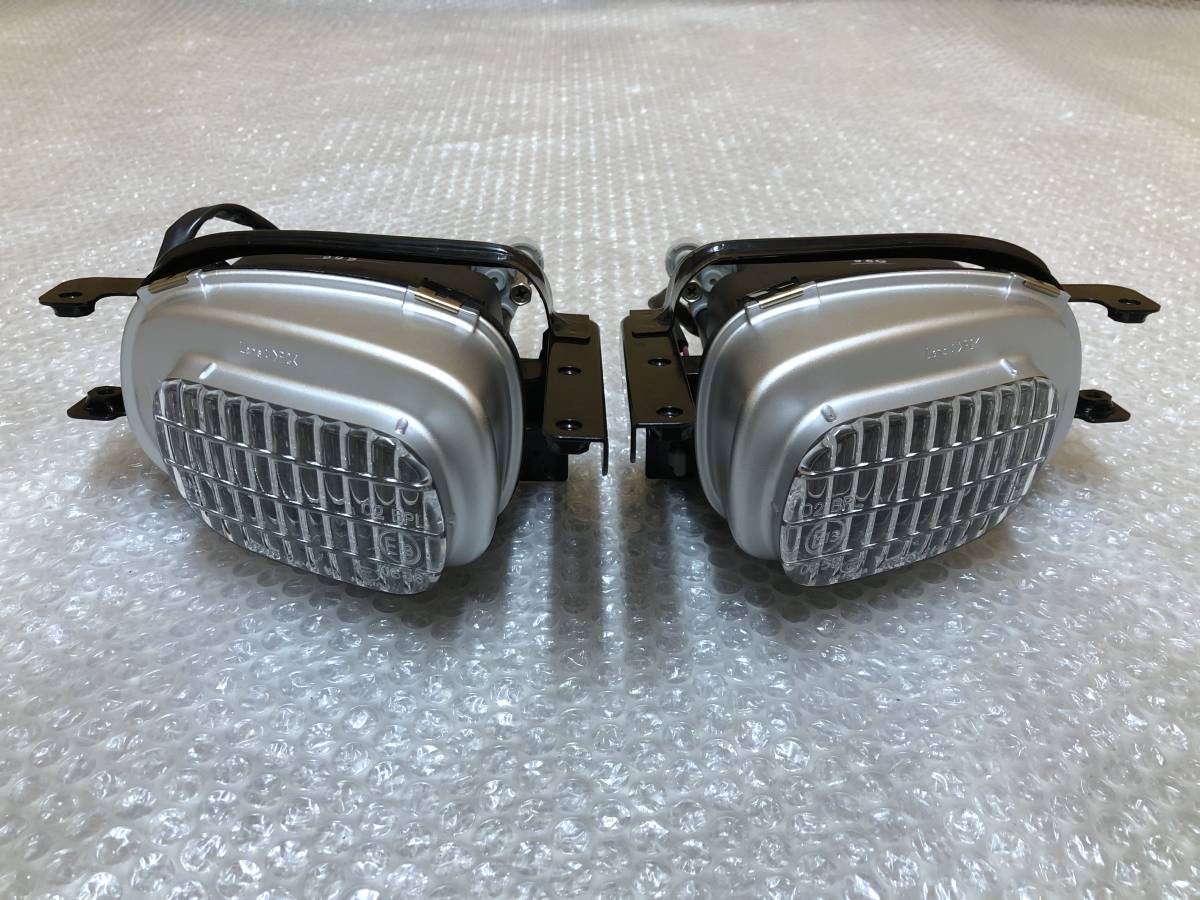 ☆新車外し☆ TOYOTA トヨタ UZZ40 40 ソアラ 純正 フロントバンパー 用 フォグランプ 左右 フォグ ランプ SOARER SC430 LEXUS 前期 後期