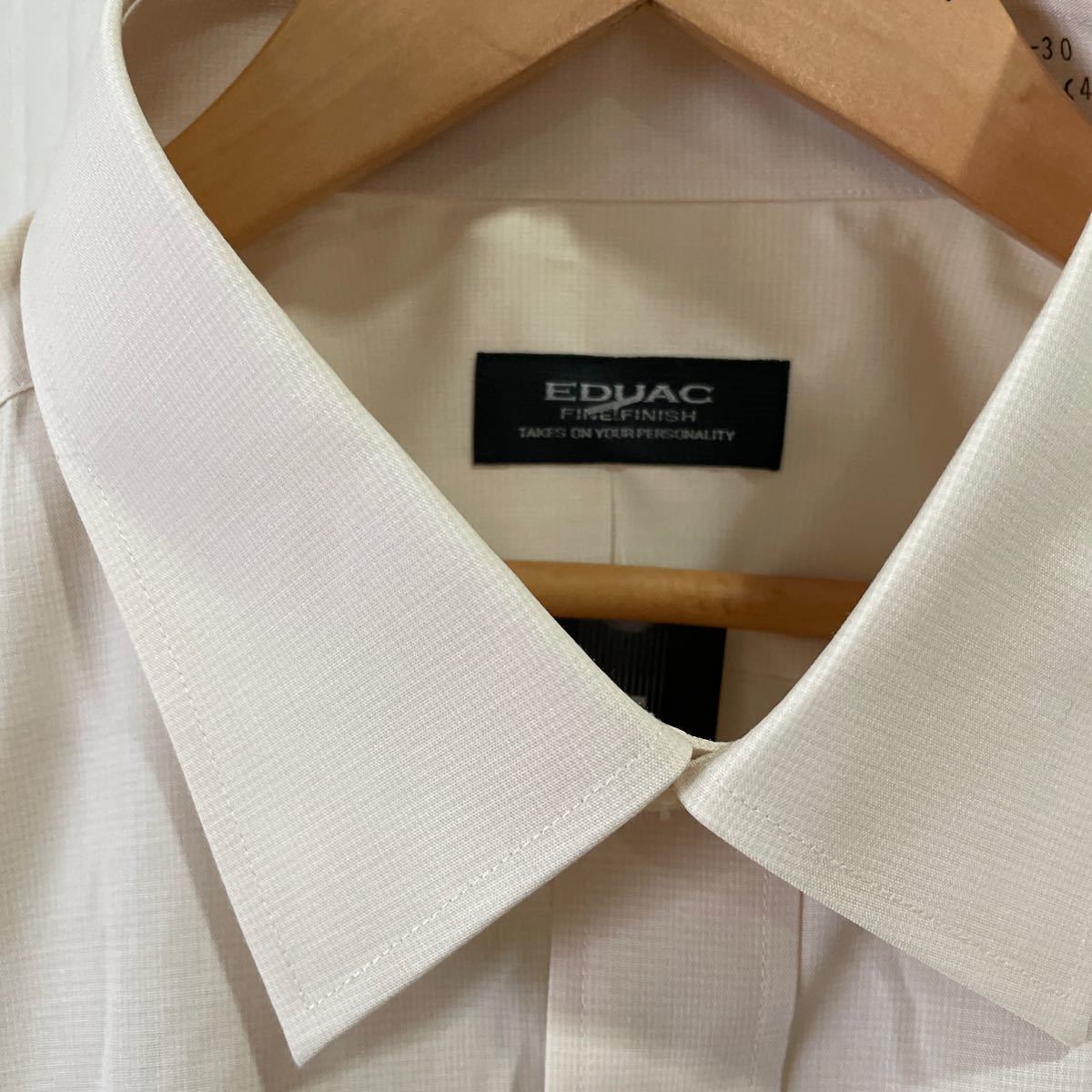 送料無料　新品　EDUAC 半袖 ワイシャツ ドレスシャツ LL 43 ベージュ　形態安定　送料込み_画像2