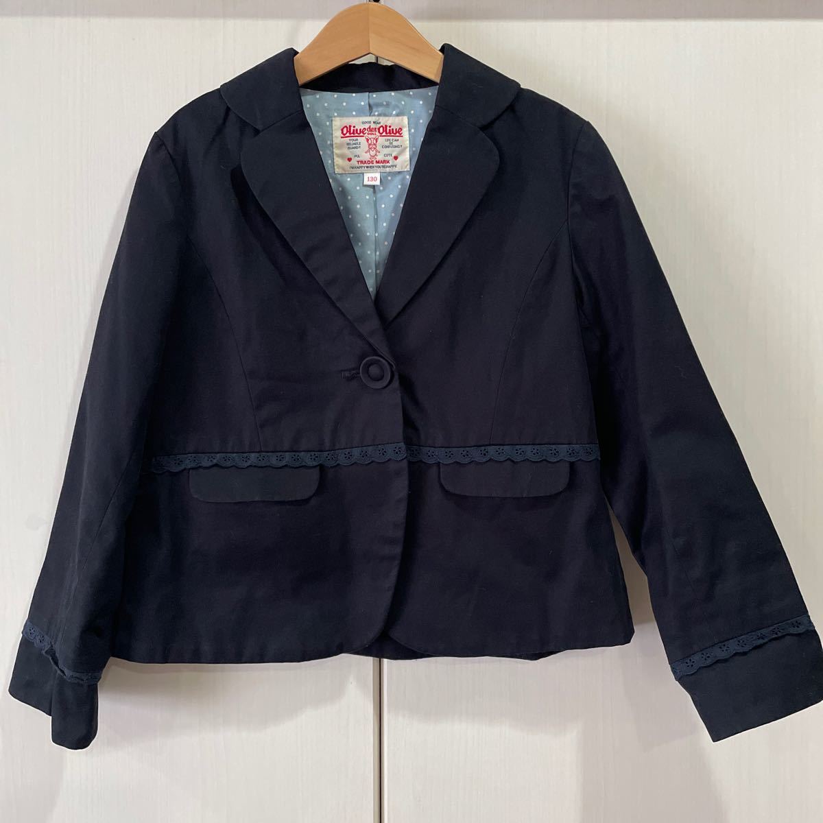送料込み　Olive des Olive オリーブデオリーブ　ジャケット 130cm 紺色ネイビー　フォーマルに　綿100% 裏地水色水玉　送料無料