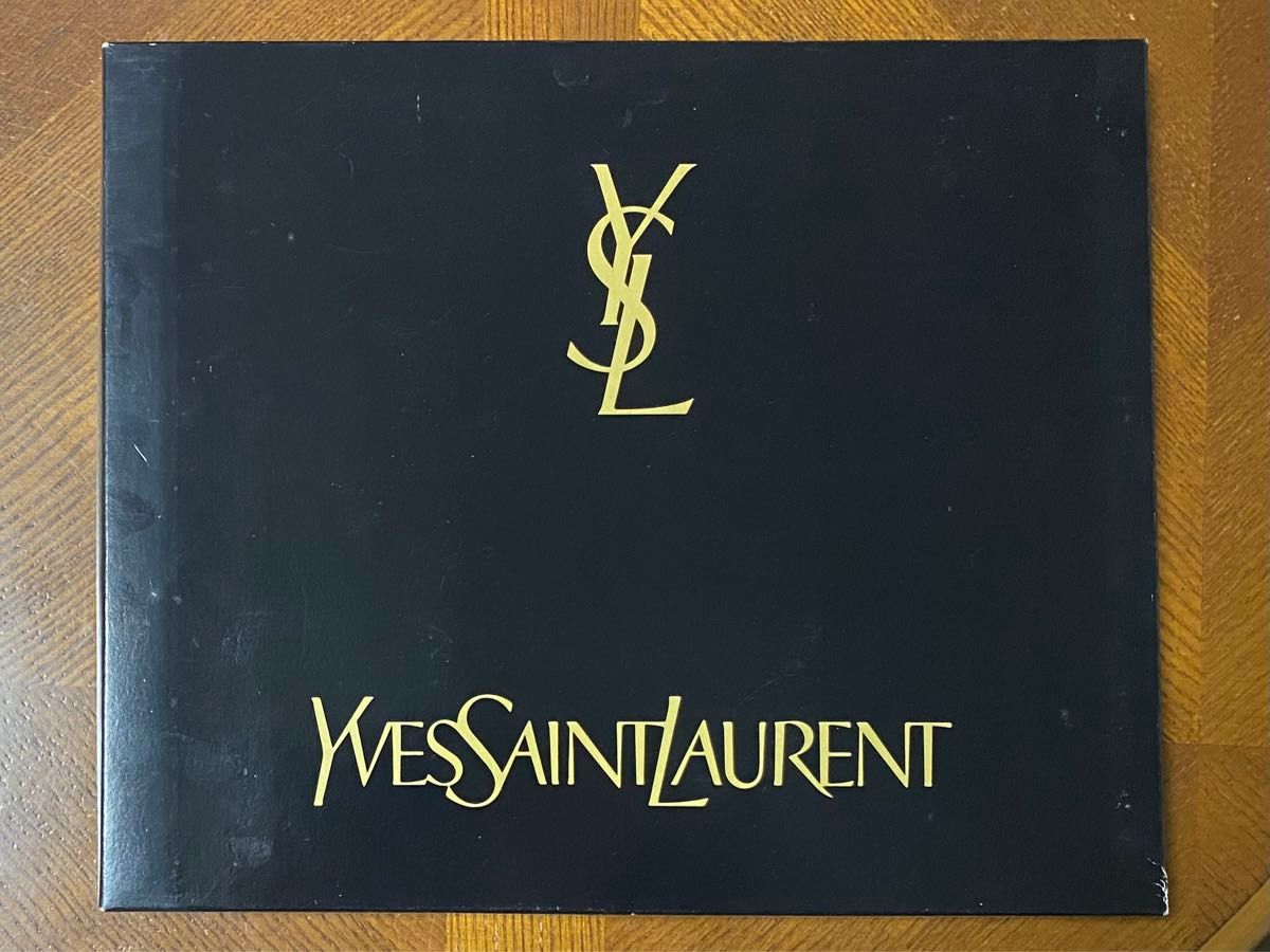 イヴ・サンローラン　YVES SAINT LAURENT  ソックス　3足セット