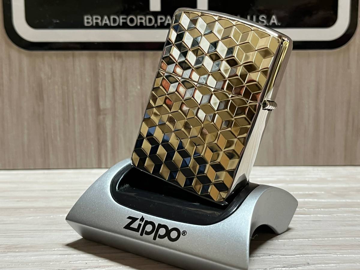 大量出品中!【希少】新品未使用 2015年製 Zippo Armor 'Geometric Pattern' 両面加工 幾何学模様 アーマー ジッポー 喫煙具 オイルライター_画像8