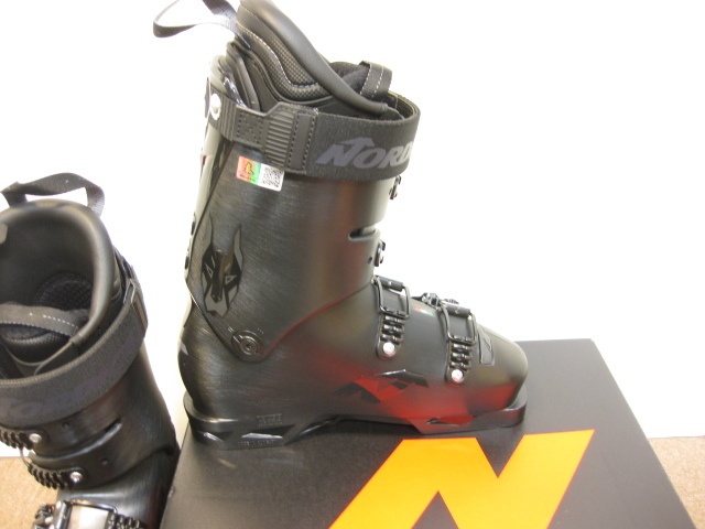 新発売の NODICA WORLO CUP DOBERMANN 5 RD-M 25.5 cm 新品 25.5cm