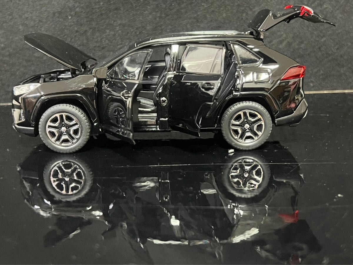 RAV4　トヨタ TOYOTA 1/32 ミニカー ブラック H129