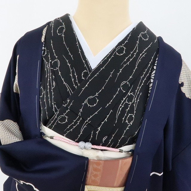 ゆめsaku2 新品 雪輪 麻の葉 紐付き 着物 ロング丈 仕付け糸付“お洒落して空を飾り、日食も見せる何かが始まる序章”長羽織 2681の画像2