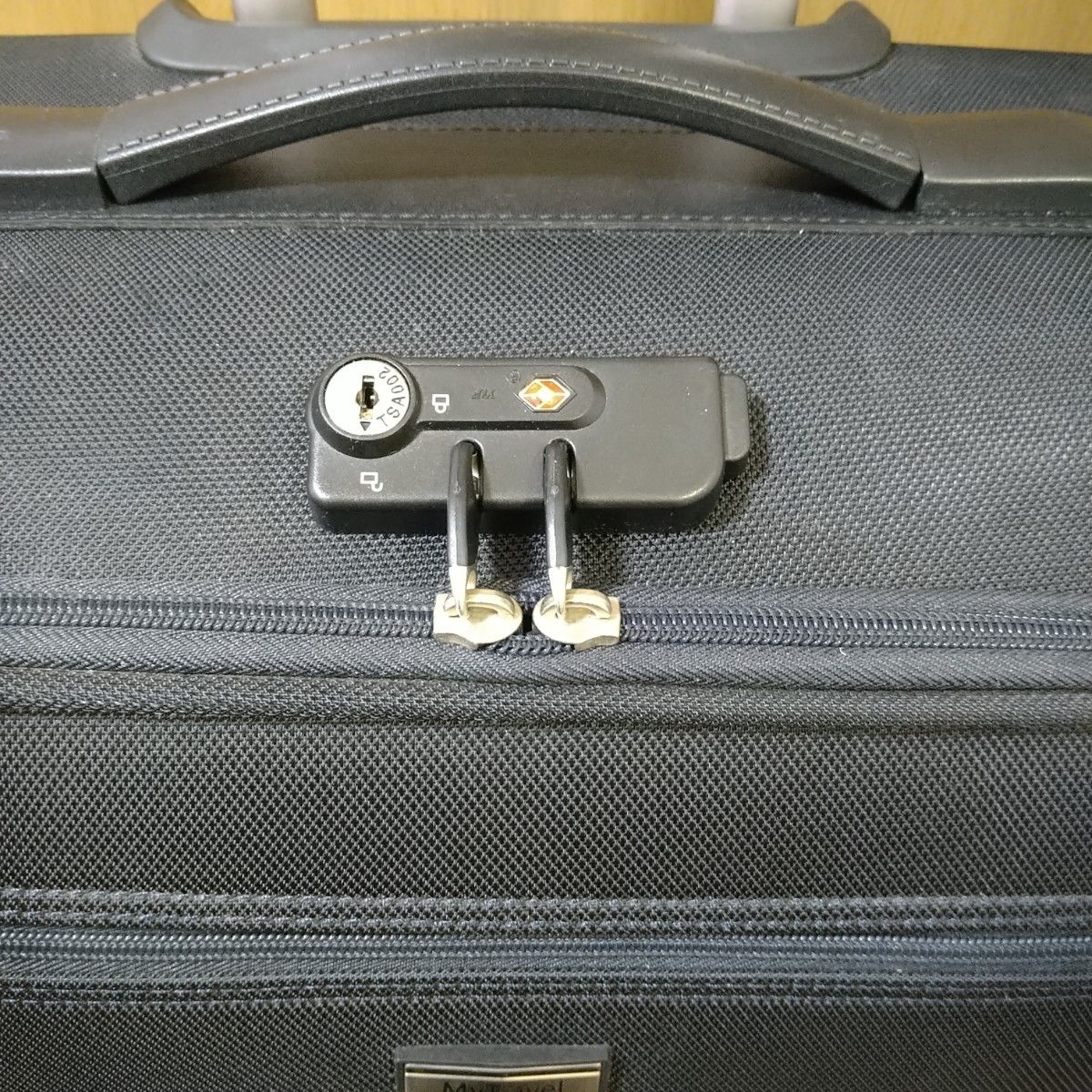 スーツケース キャリーバッグ キャリーケース キャリケース ビジネストラベル 黒 トランク 鍵付