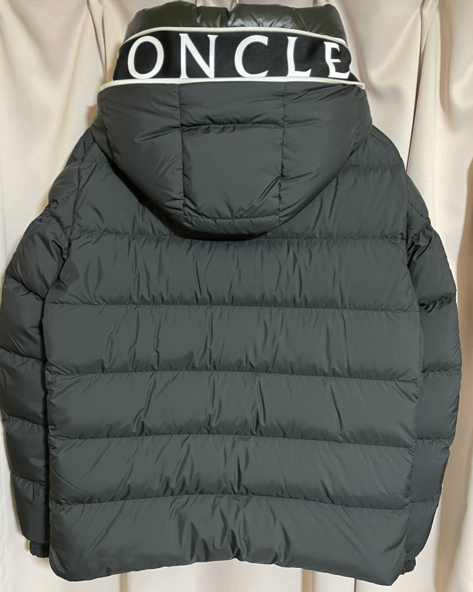 2023年11月購入！未使用¥267300★MONCLER（モンクレール）CARDEREショートダウンジャケットsize3ブラック◯送料込_画像2