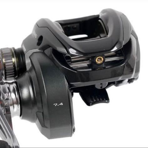 日本未発売 激レアSHIMANO 2023 CURADO 200 HGクラド 右ハンドル 日本未発売 激レアSHIMANO 2023 CURADO 200 HGクラド 右ハンドル
