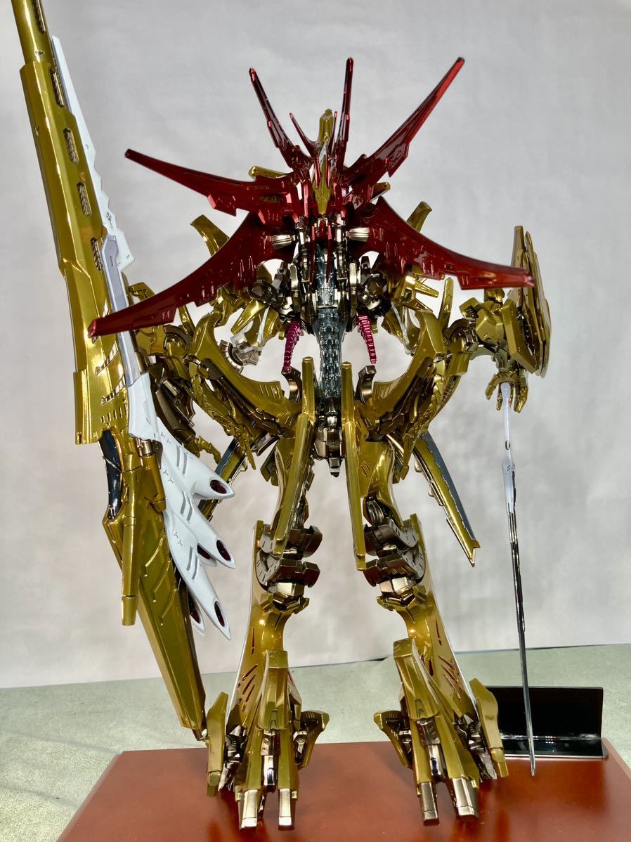 1/72帝騎マグナパレスザ・ナイトオブゴールド、ガレージキット 1/72帝騎マグナパレスザ・ナイトオブゴールド、ガレージキット