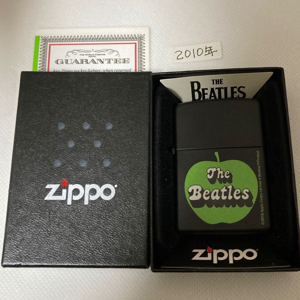 ZIPPO　THE BEATLES  Apple  未使用　極美品　箱付き　2010年製