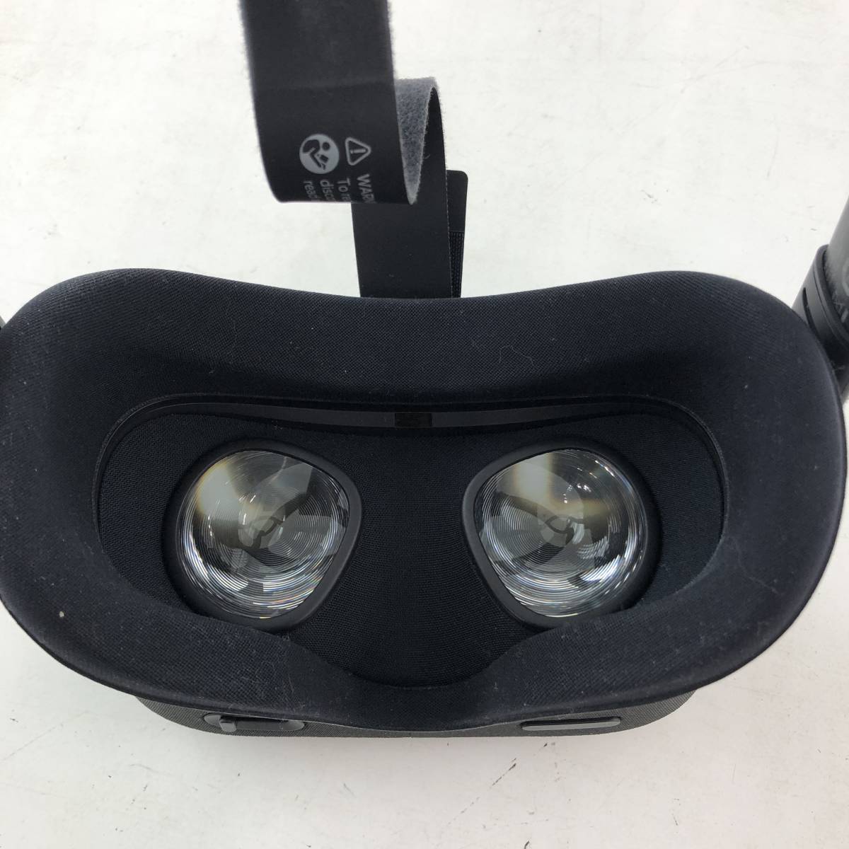 Oculus Quest オールインワンVRゲームヘッドセット MH-B 64GB【ジャンク品】_画像5