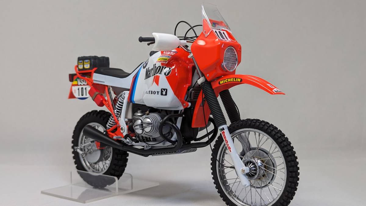 完成品　タミヤ 1/12 BMW R80 G/S (1985パリ・ダカ優勝マシン）_画像2