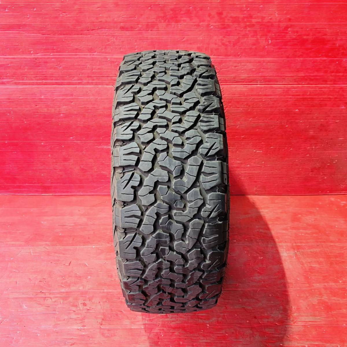 BFGoodrich 265/65R17 外国産 2021年式　パンク修理なし ビード切れなし 汚れあり　1本_画像2