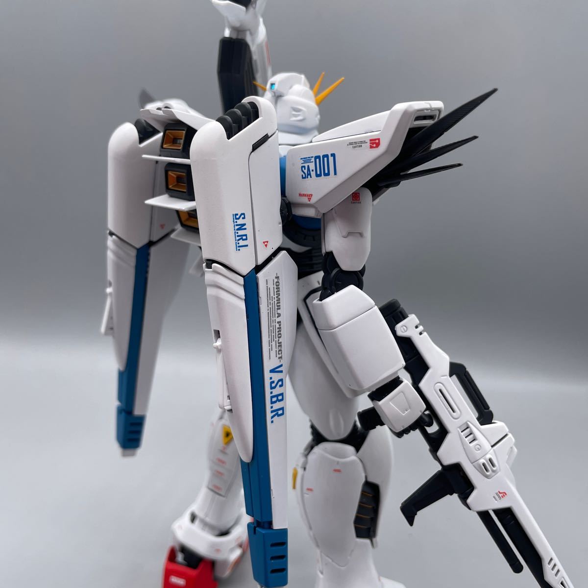 アクションベース付き 全塗装済み MG 1/100 機動戦士ガンダムF91 ガンダムF91 Ver.2.0 ガンプラ バンダイ プレバン_画像6