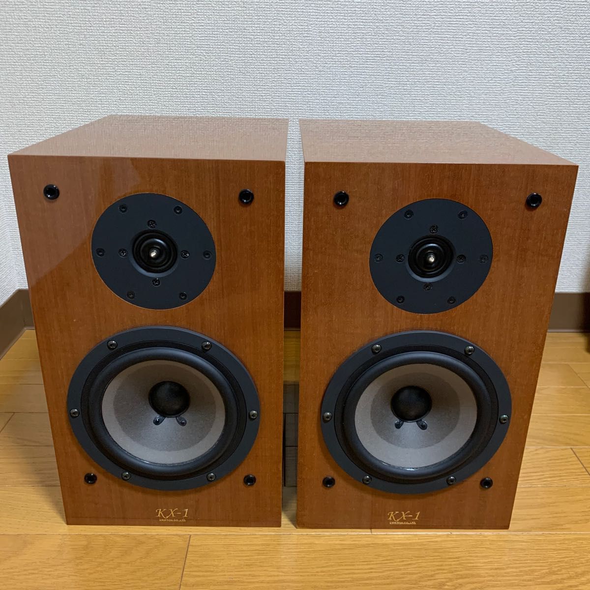 KRIPTON KX-1 ブックシェルフ スピーカー ペア 元箱有り 密閉型 KRIPTON KX-1 ブックシェルフ スピーカー ペア 元箱有り 密閉型