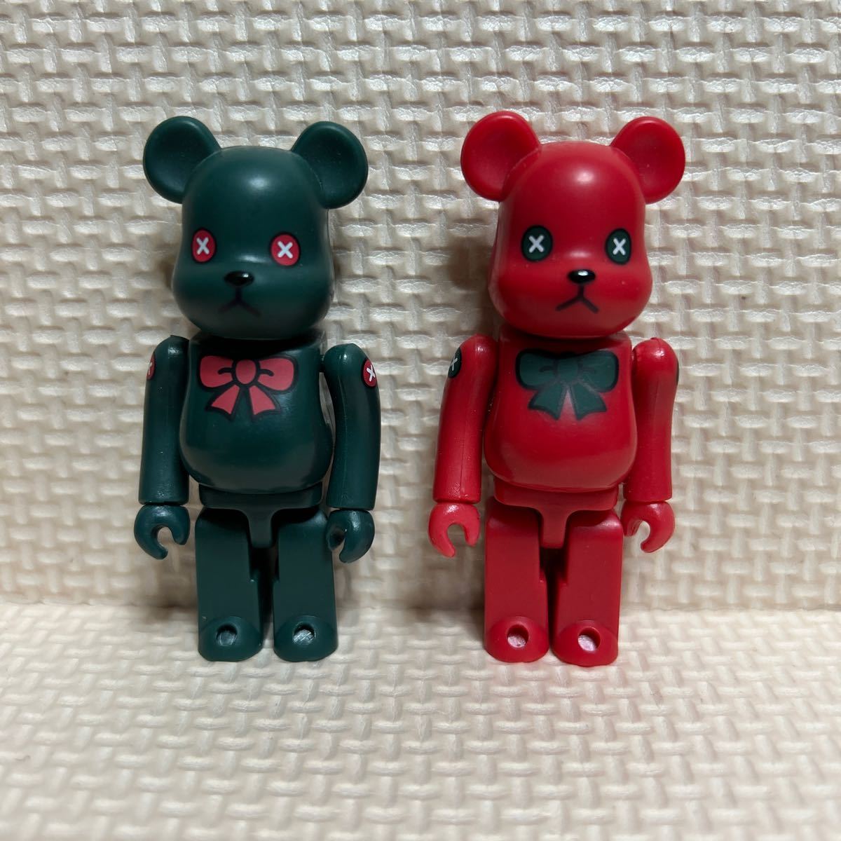 BE@RBRICK ベアブリック　2001Xmas 2体セット_画像1