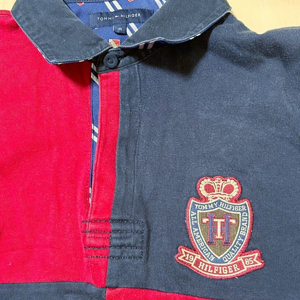 良品　TOMMY HILFIGER　トミーヒルフィガー　アシンメトリー　長袖　ラガーシャツ　ポロシャツ　メンズ　Mサイズ　刺繍　ワッペン_画像3