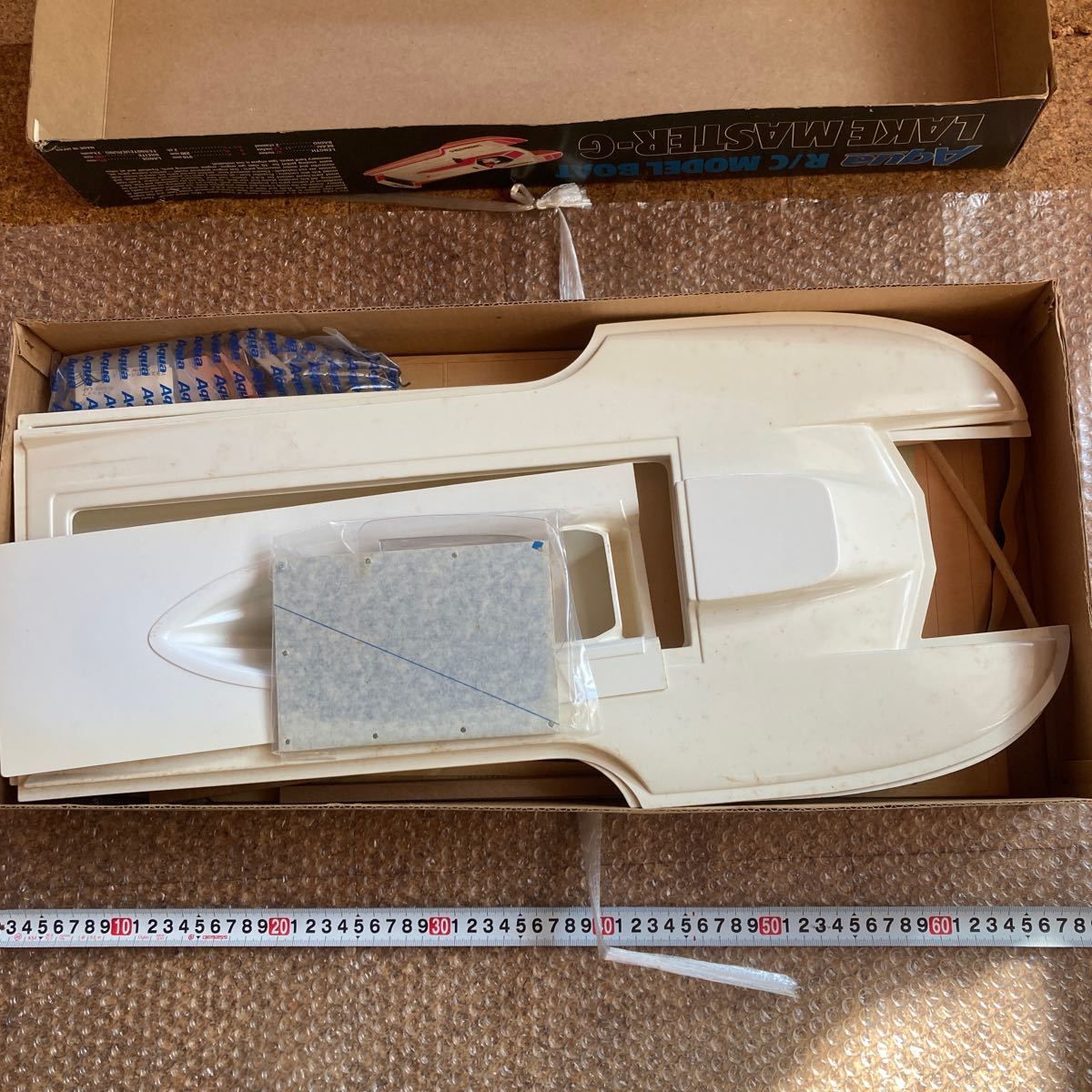 未組立【OK】Aqua LAKE MASTER-G GAS ENGINE POWERED BOAT 10クラス　ハイドロエンジンボート　RC BOAT Model Boat Kit デッドストック_画像2