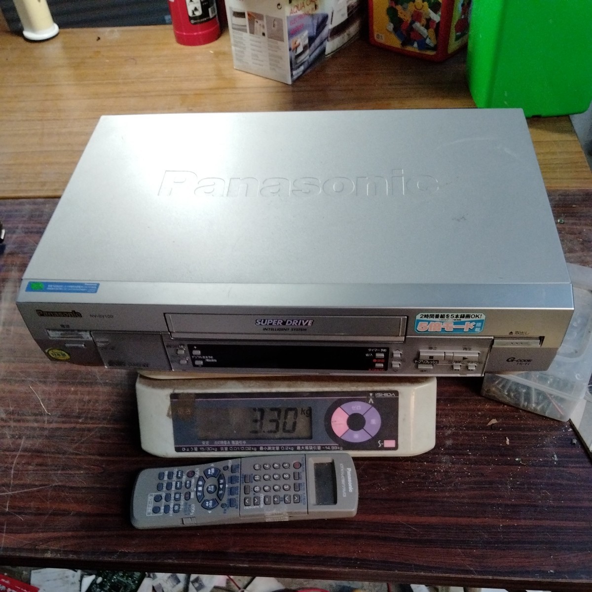 パナソニック　ビデオ　デッキ　リモコン付　NV-SV100-S Panasonic VHS 本体のみジャンク_画像1