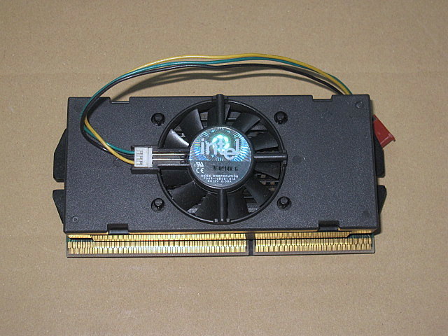SLOT1　Coppermine Pentium III 600EB 600EB/256/133/1.65V 2000231213TAN_画像3